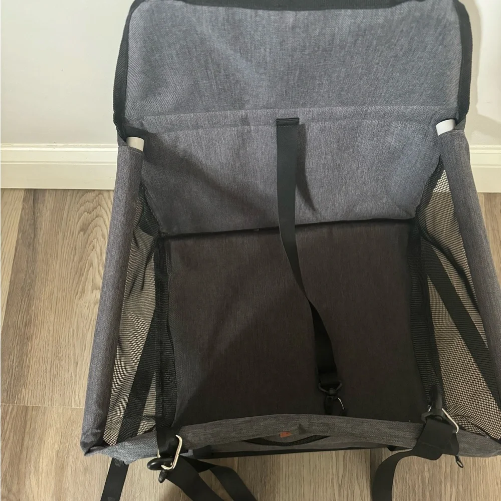 Pet car seat